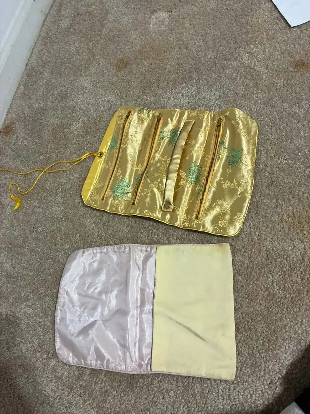 Unbranded discoloration construction